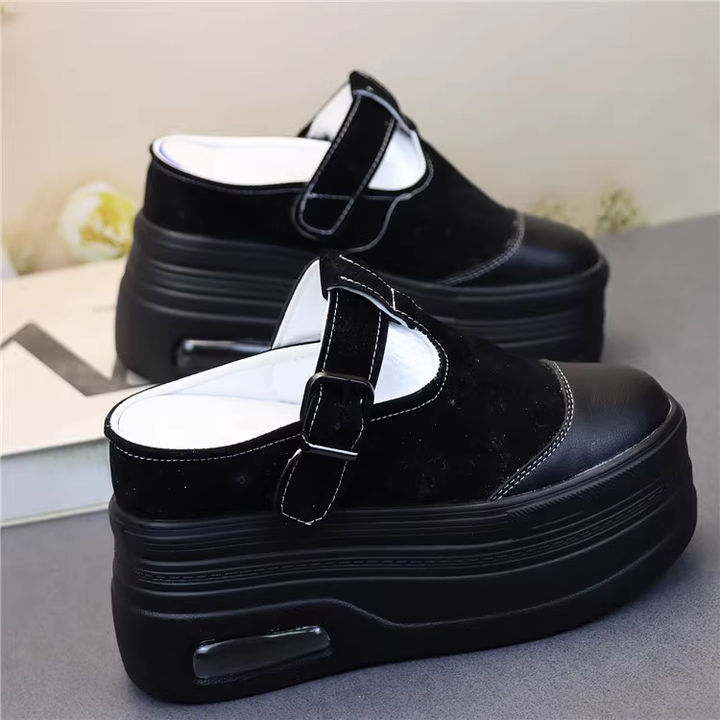 Wedge Burnu Kapalı Slippers