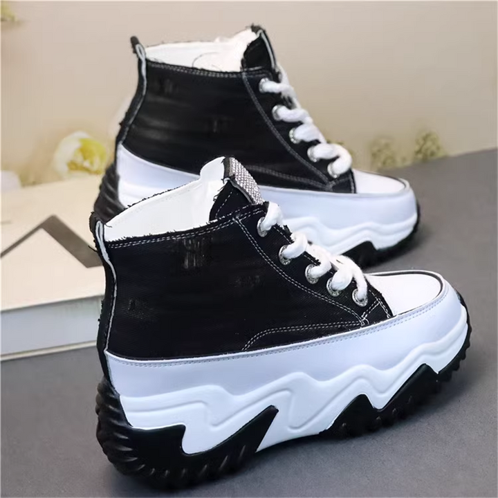 Wedge Kot Bot