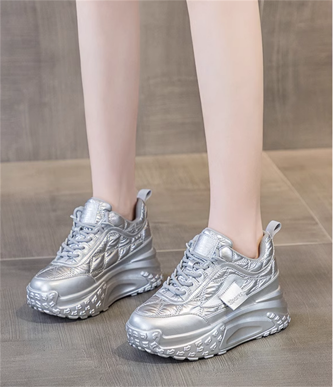 Wedge Lame Spor Shoes