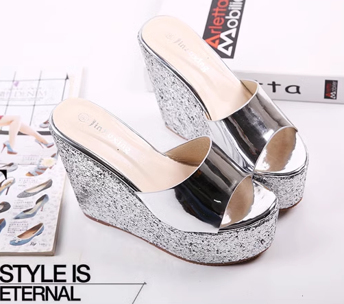 Wedge Lame Slippers