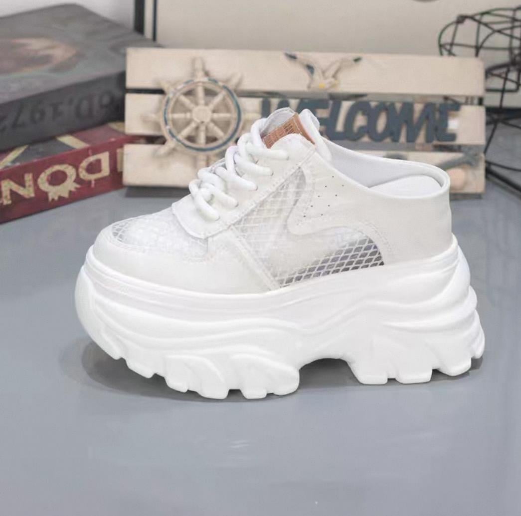Wedge Spor Slippers