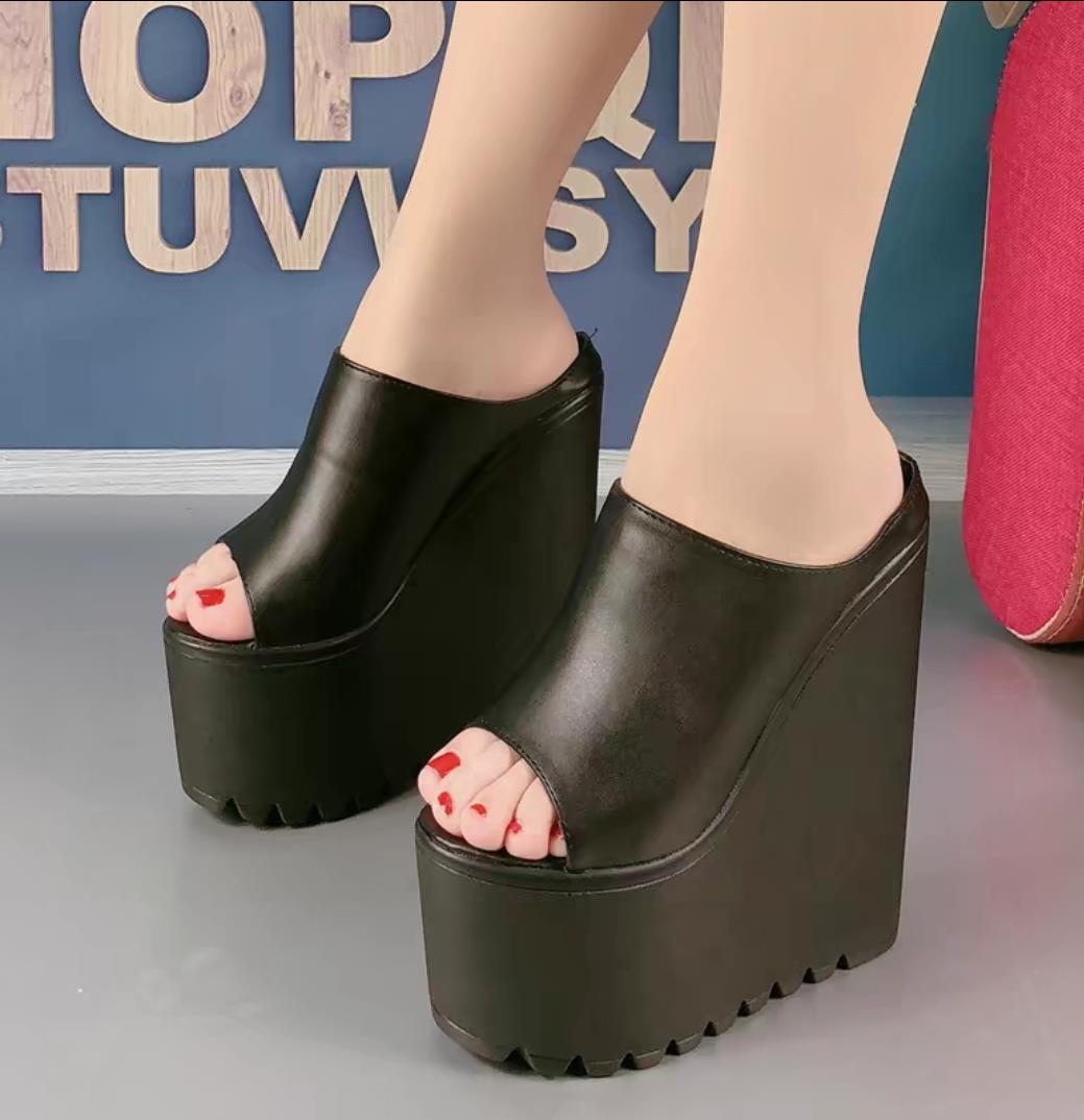 Dolgu Heeled Terlik