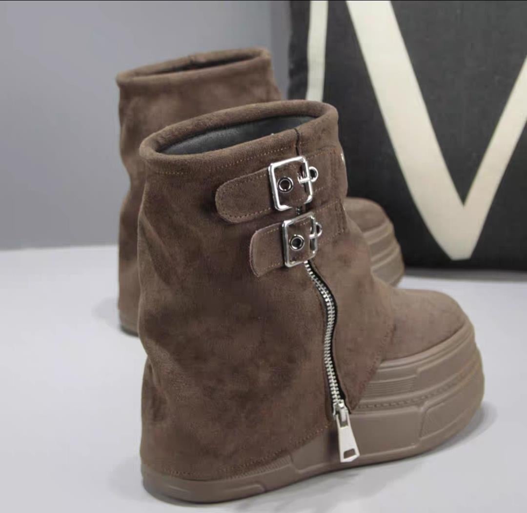 Hidden Heel Bot