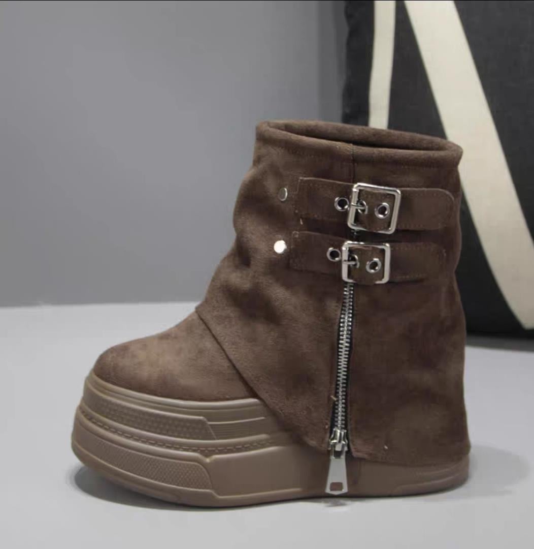 Hidden Heel Bot