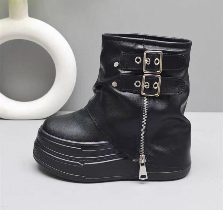 Hidden Heel Bot