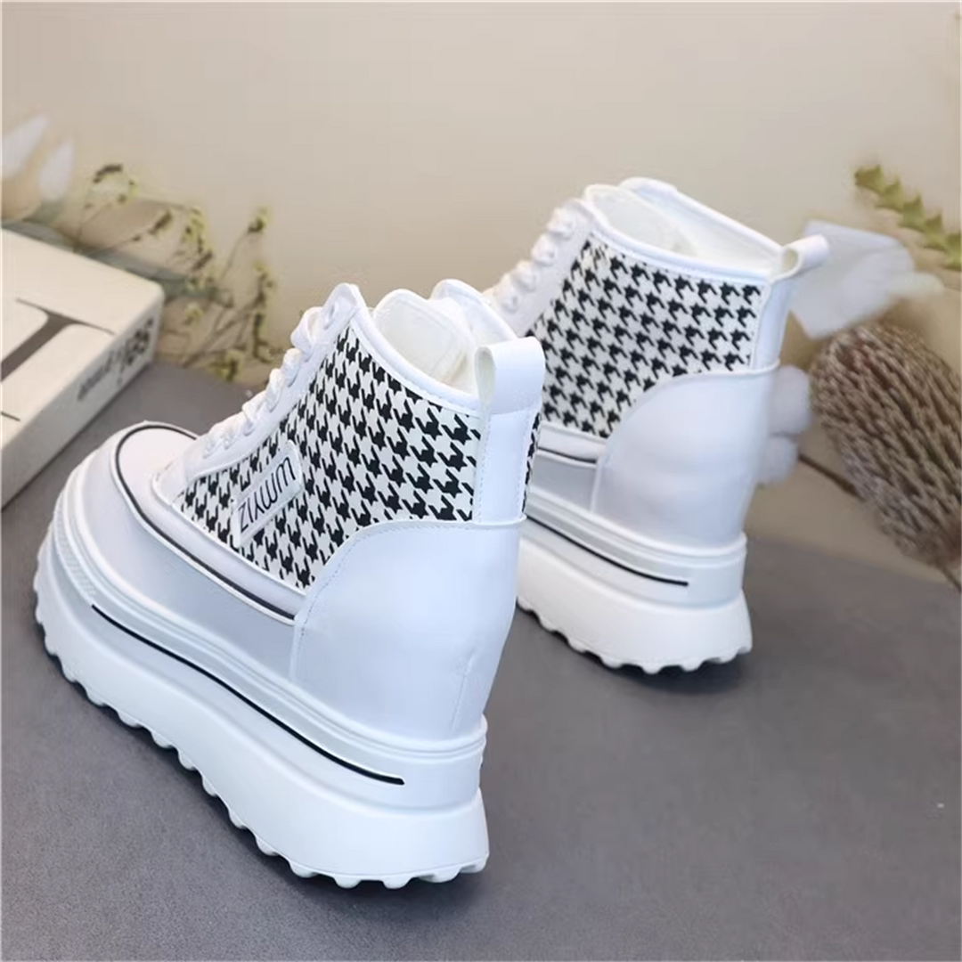 Hidden Heel Bot