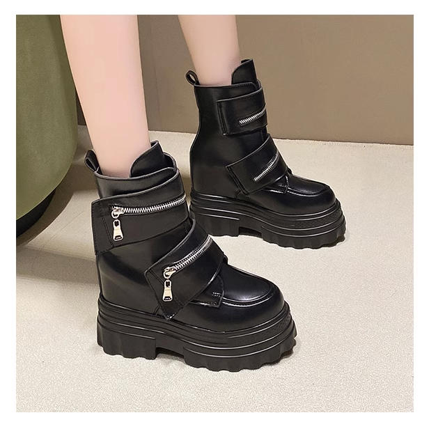 Hidden Heel Bot