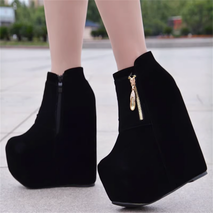Hidden Heel Bot