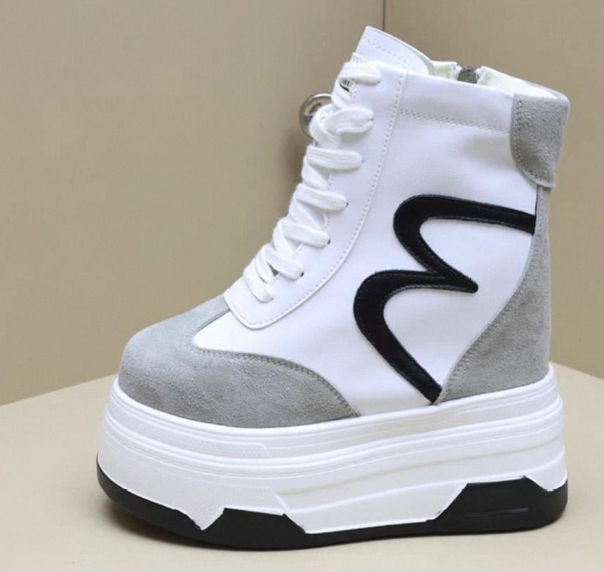 Hidden Heel Bot