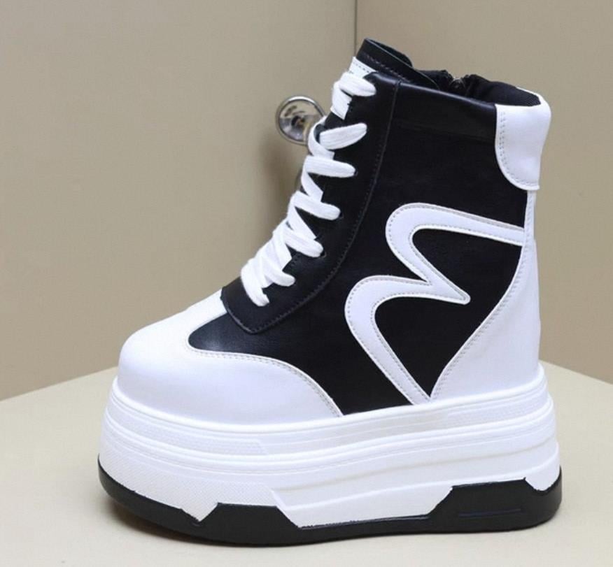 Hidden Heel Bot