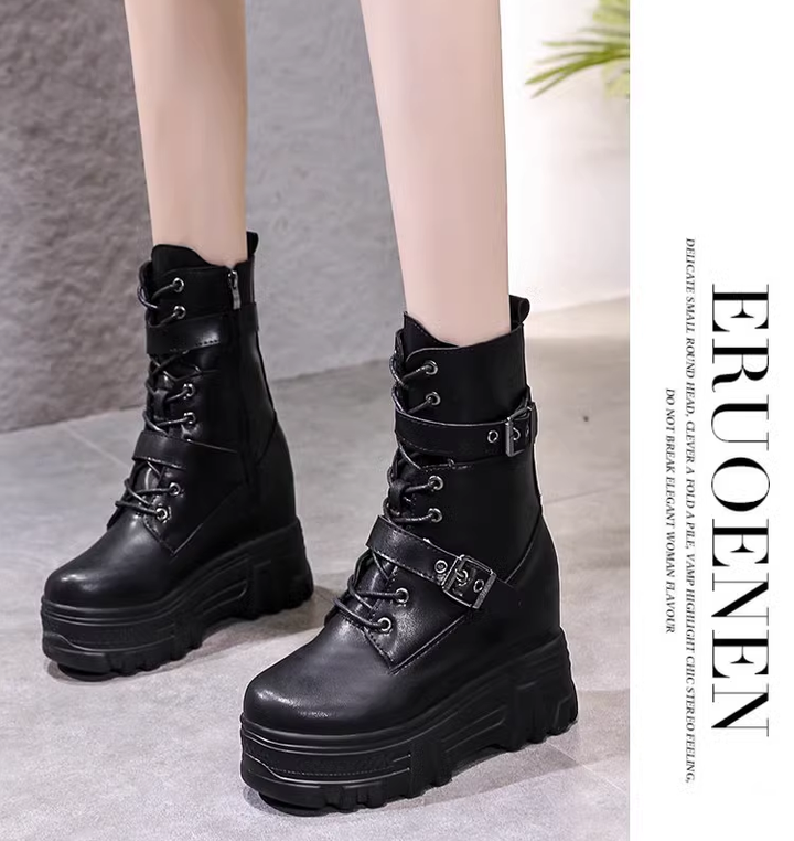 Hidden Heel Bot