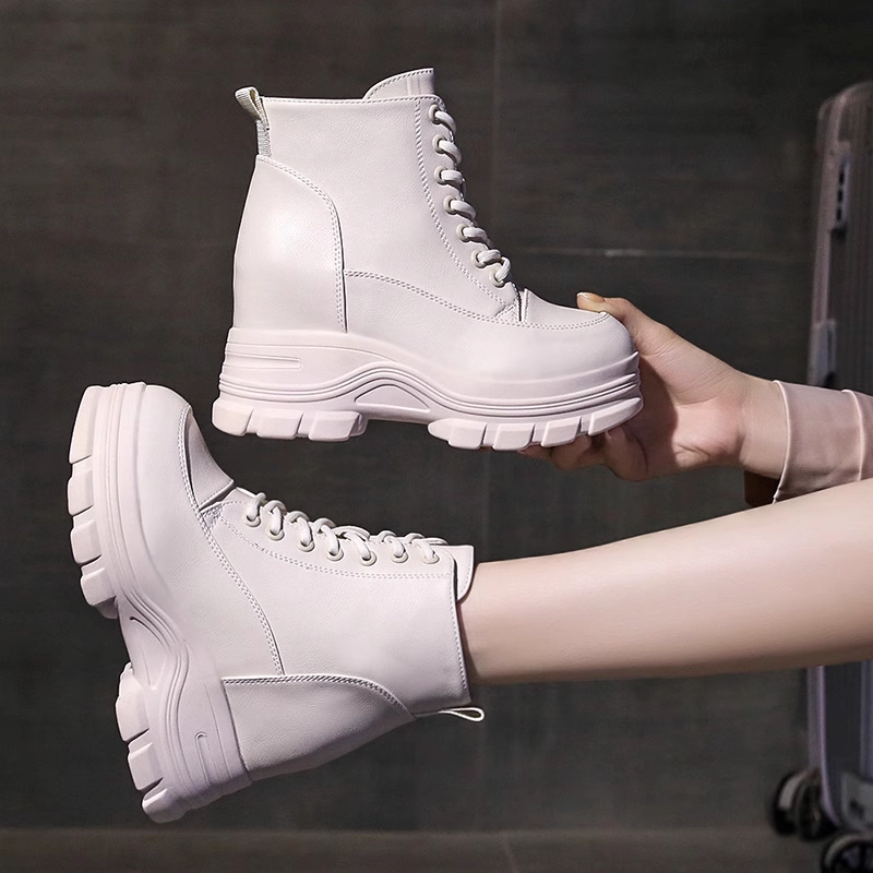 Hidden Heel Bot