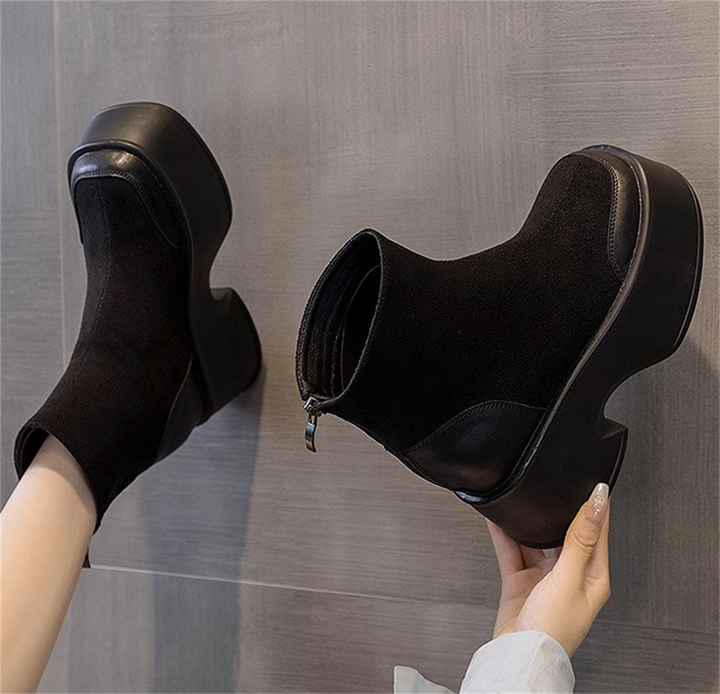 Hidden Heel Bot