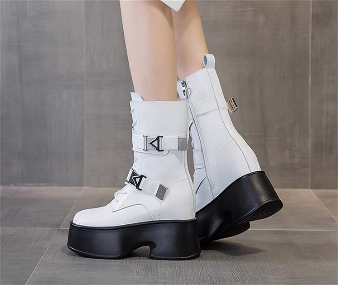Hidden Heel Bot