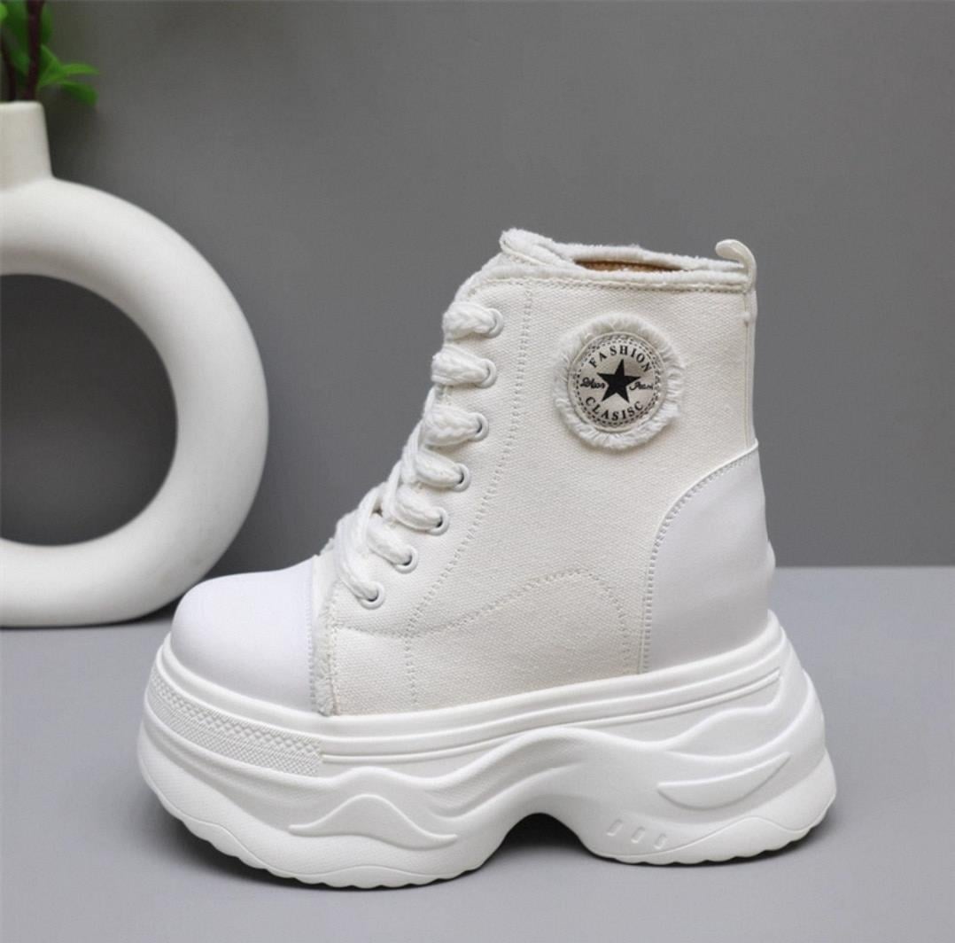 Hidden Heel Bot