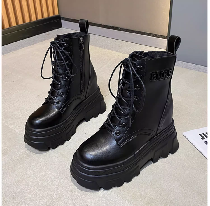 Hidden Heel Bot