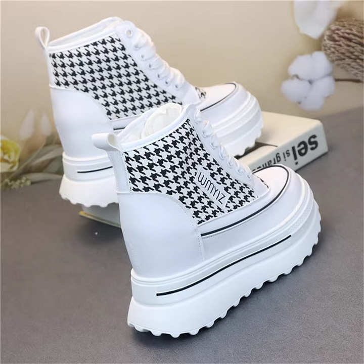 Hidden Heel Bot