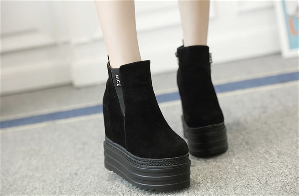 Hidden Heel Boots 5.5-inch