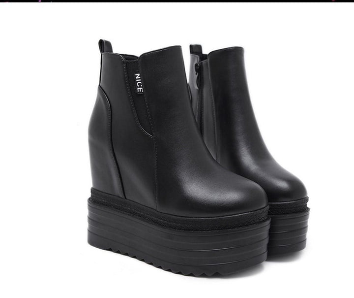 Hidden Heel Boots 5.5-inch