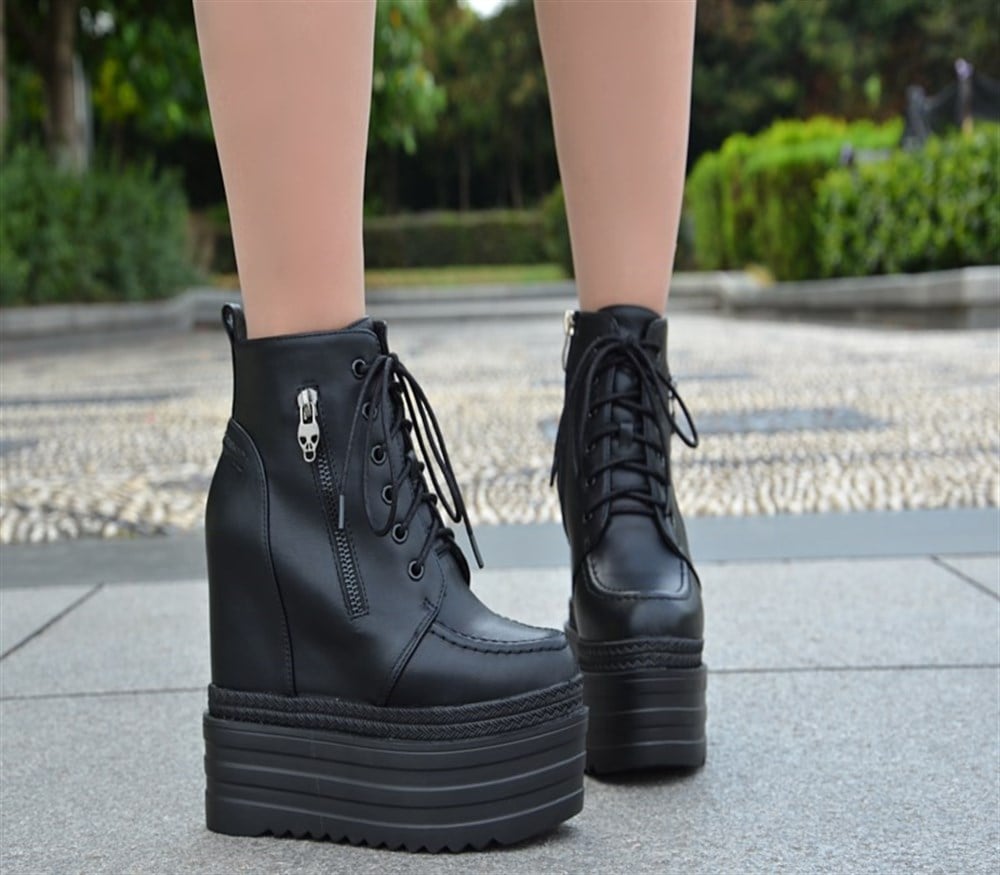 Hidden Heel Boots 6.0-inch