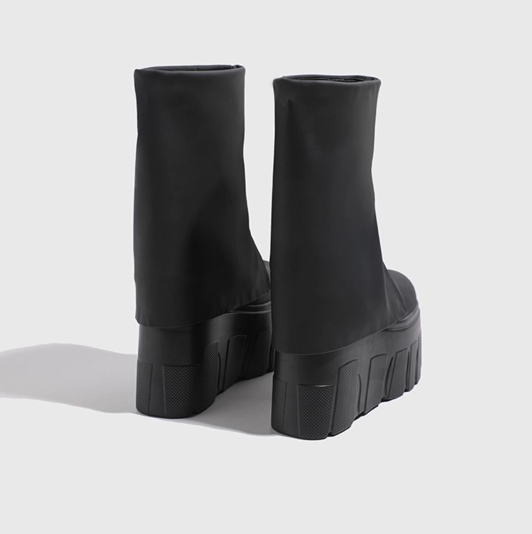 Hidden Heel Bot 16 cm