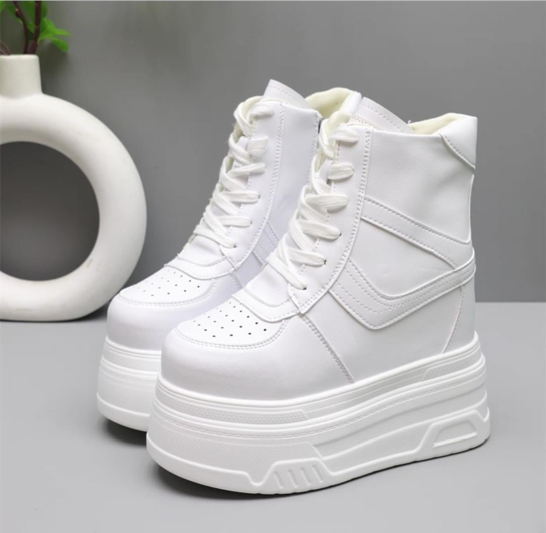 Hidden Heel Boots 7.0-inch