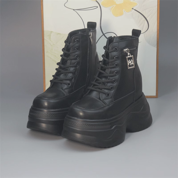 Hidden Heel Bot