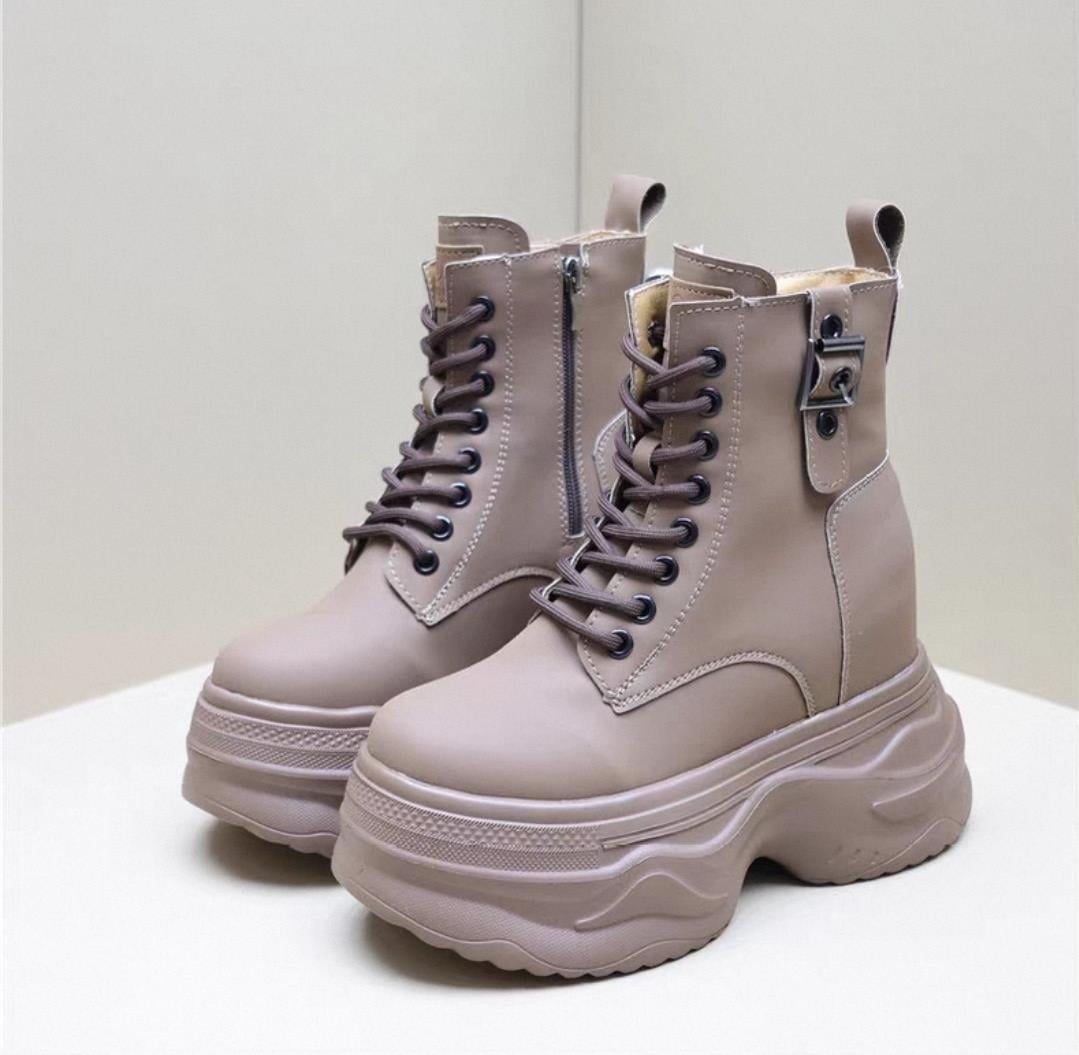 Hidden Heel Bot
