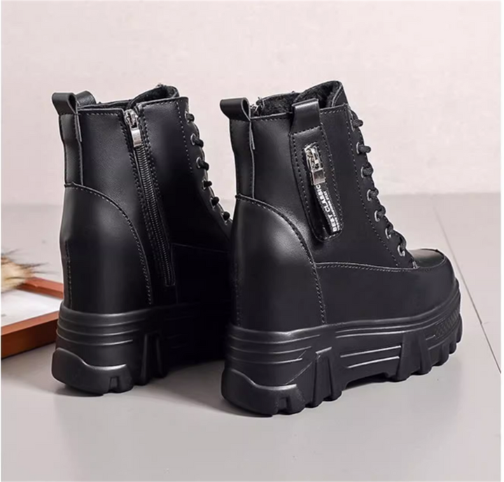 Hidden Heel Bot