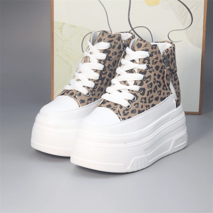 Hidden Heel Bot