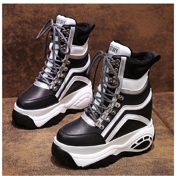 Hidden Heel Bot