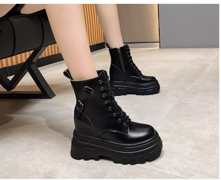 Hidden Heel Bot