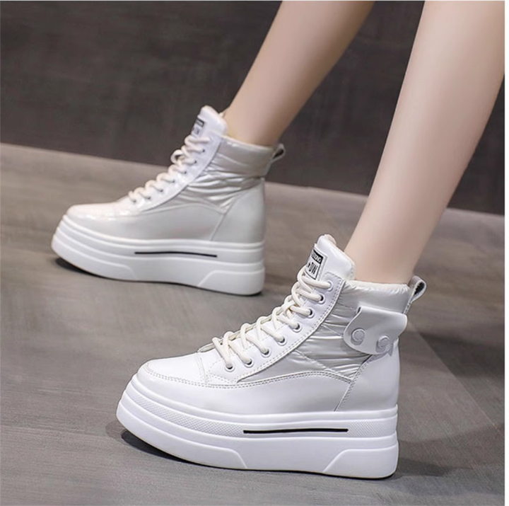 Hidden Heel Bot