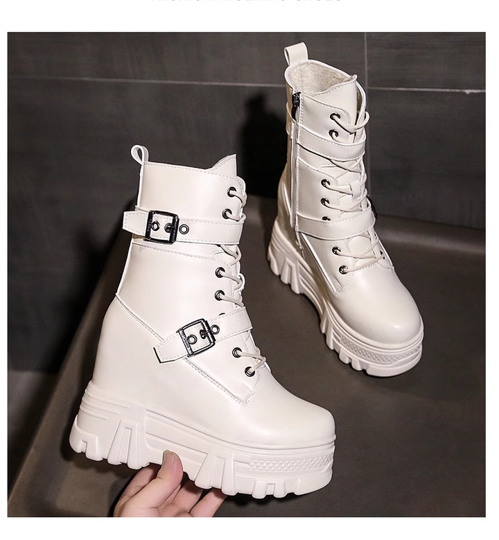 Hidden Heel Bot