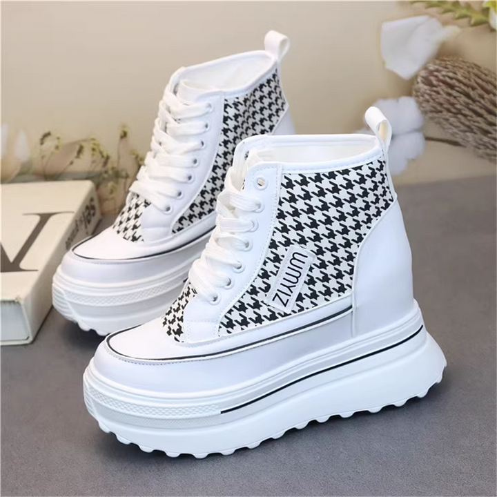Hidden Heel Bot
