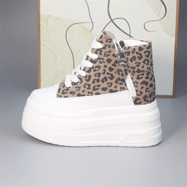 Hidden Heel Bot