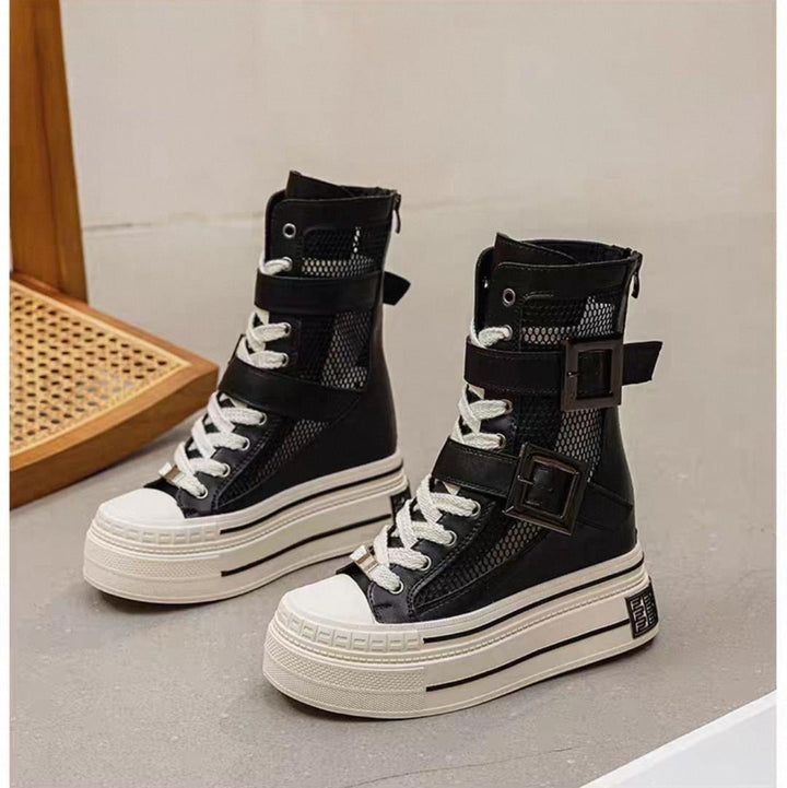 Hidden Heel Conandrse Boots