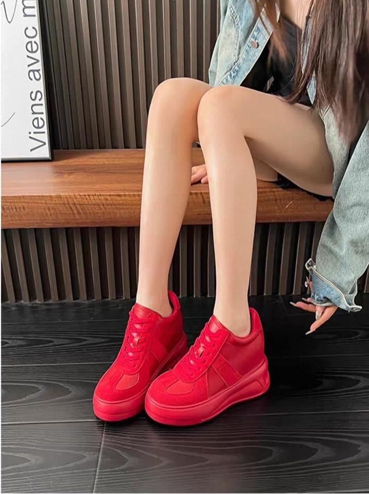 Hidden Heel Red Spor Shoes