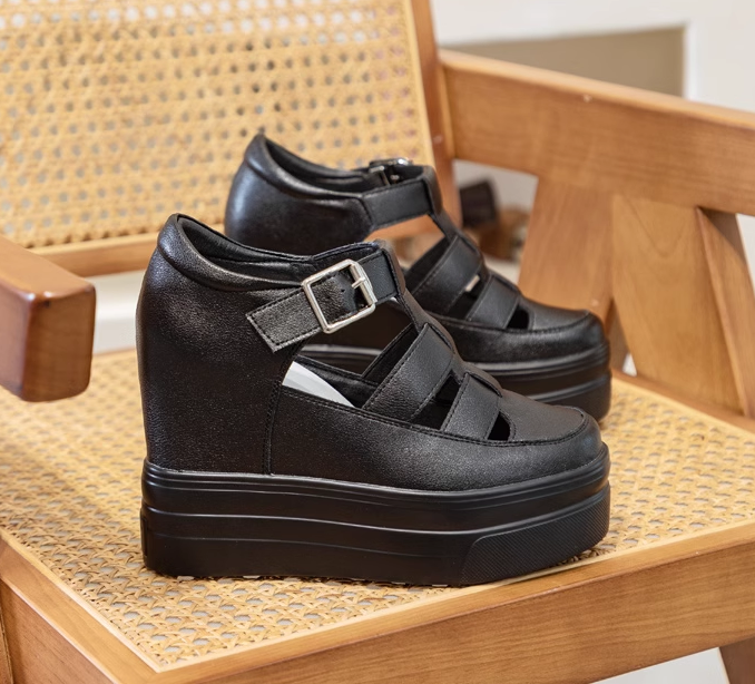 Hidden Heel Klasik Shoes