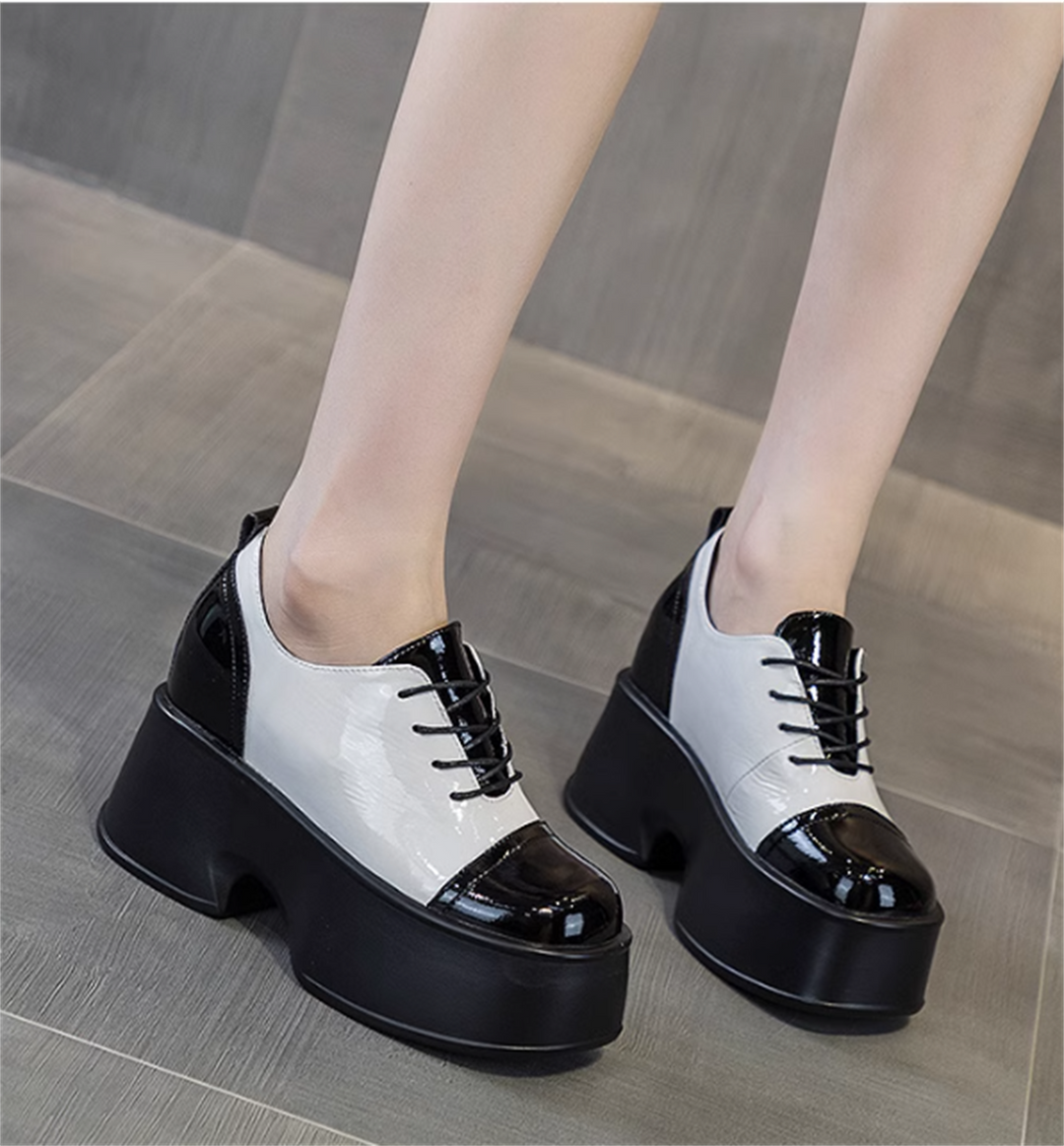 Hidden Heel Klasik Shoes