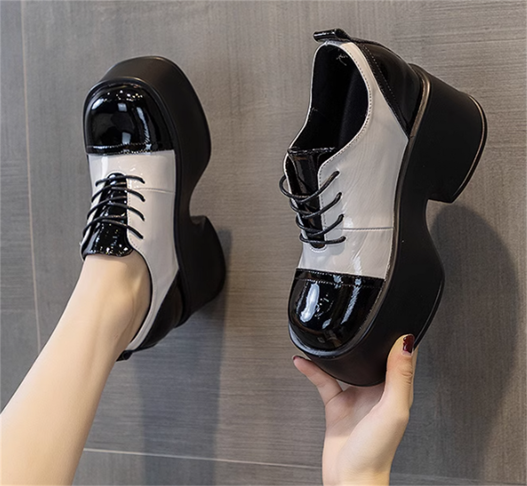 Hidden Heel Klasik Shoes