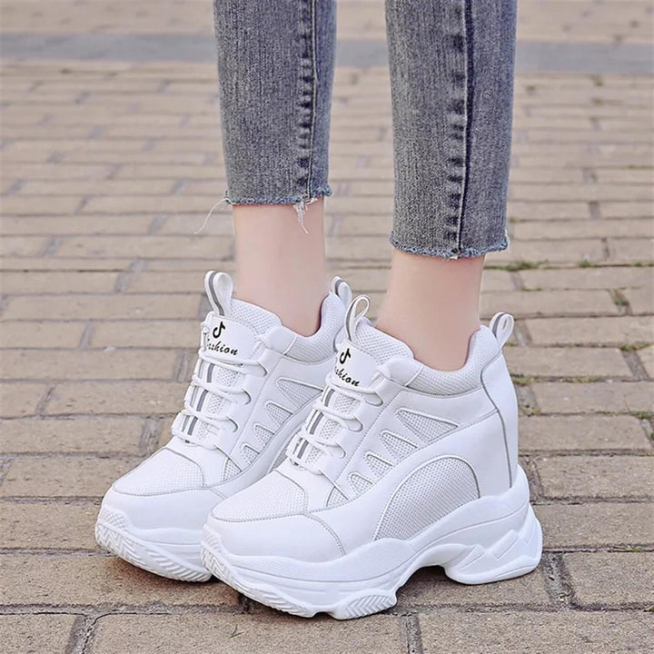 Hidden Heel Spor Shoes 11 cm