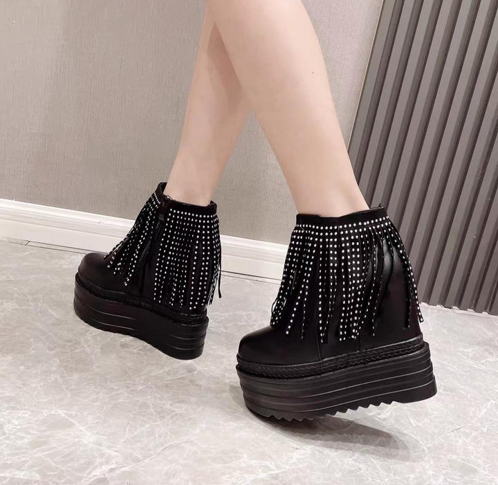 Hidden Heel Suede Bot
