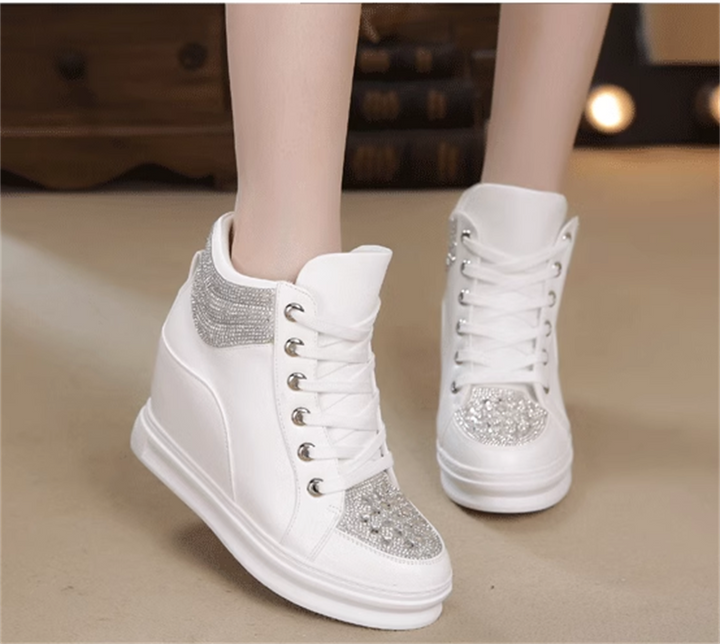 Hidden Heel Taşlı Bot