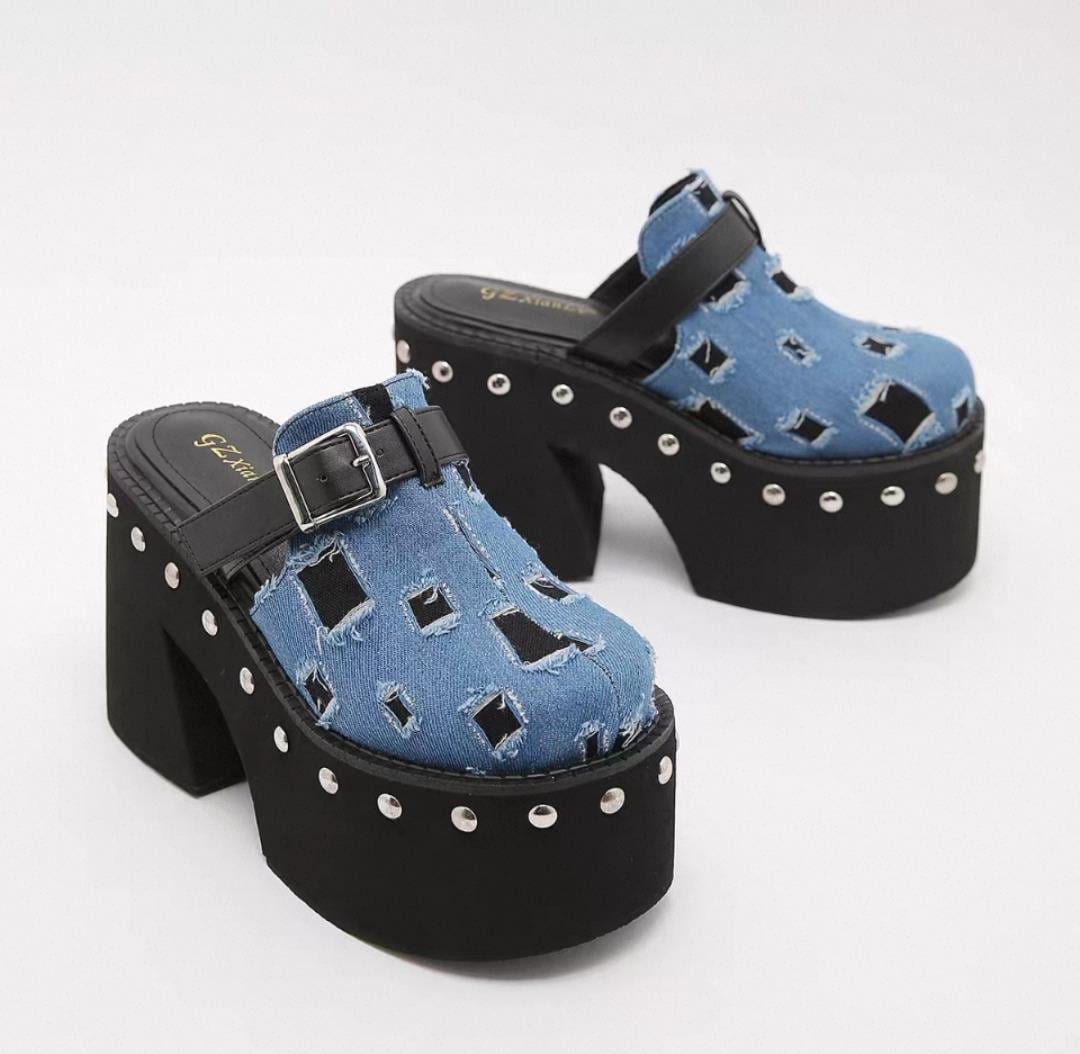 Platform Topuk Terlik