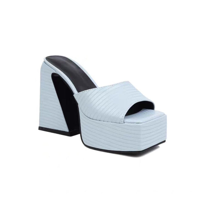 Platform Topuk Terlik