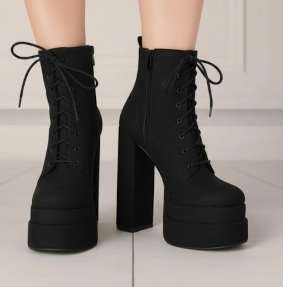 Platform Heeled Bot